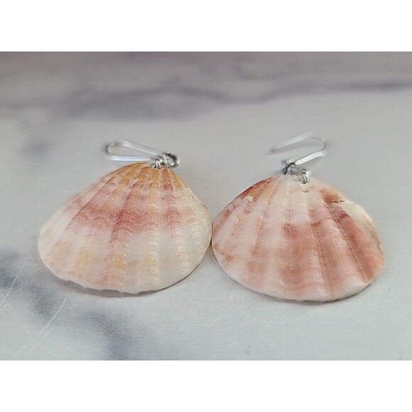 Pink And White Shell Dangling Pierced Earrings Vintage Costume Jewelry, READ - Picture 3 of 10